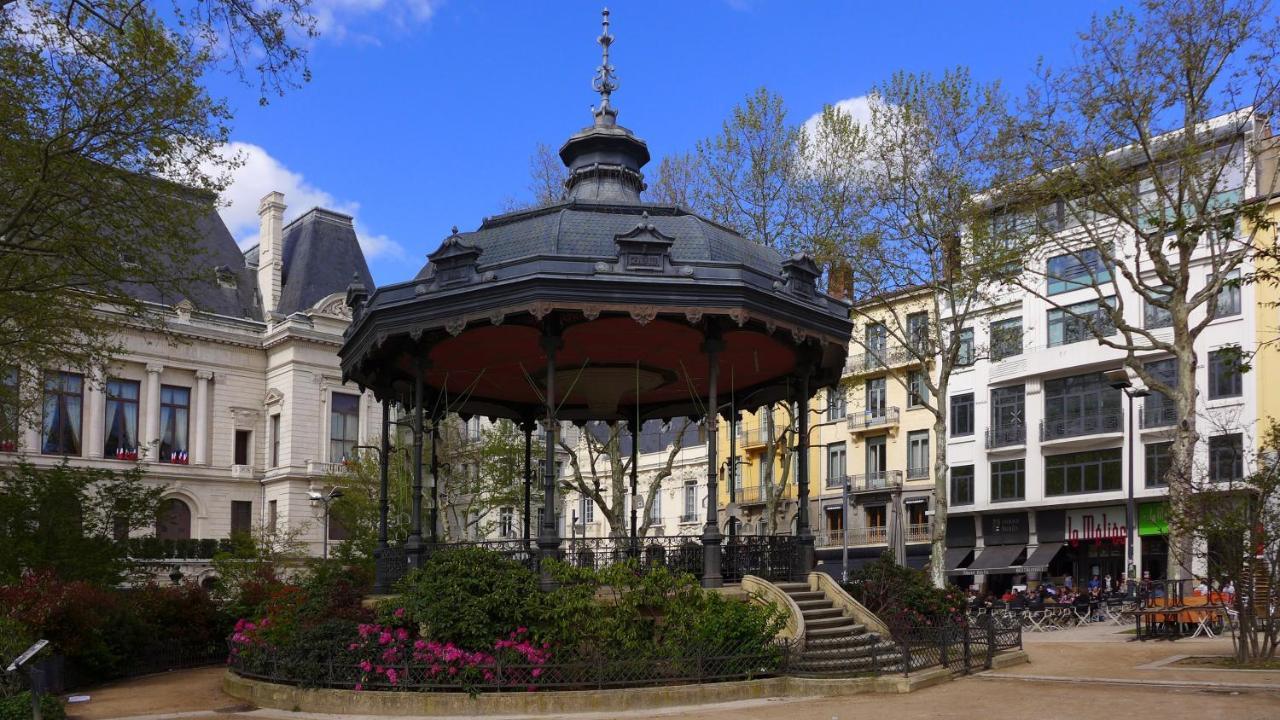 Апартаменты Kasa Confort - Le Calme Au Coeur De La Ville - Tv & Wifi Сент-Этьен Экстерьер фото